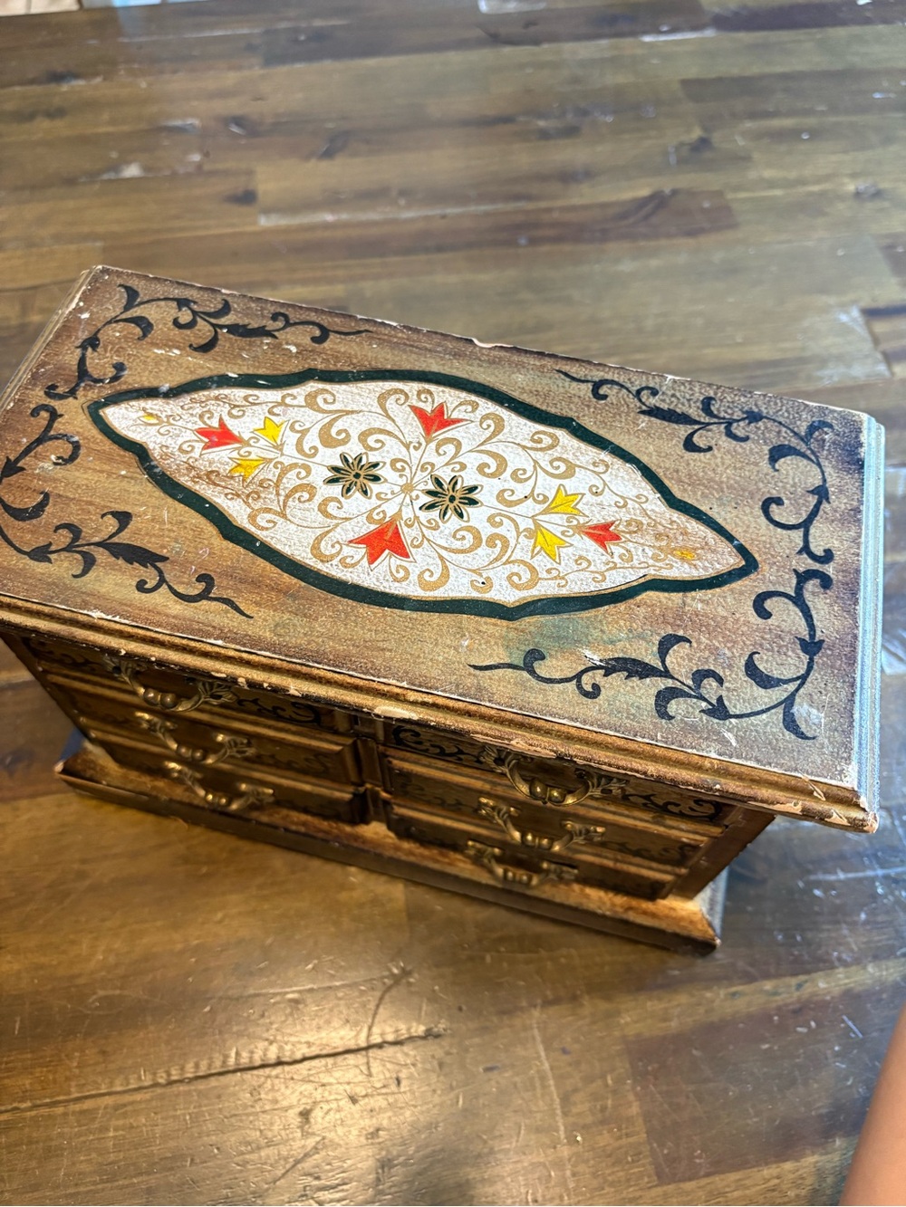 vintage Italian Florentine jewelry box hand-painted gold and black ornate Japan - Picture 2 of 11